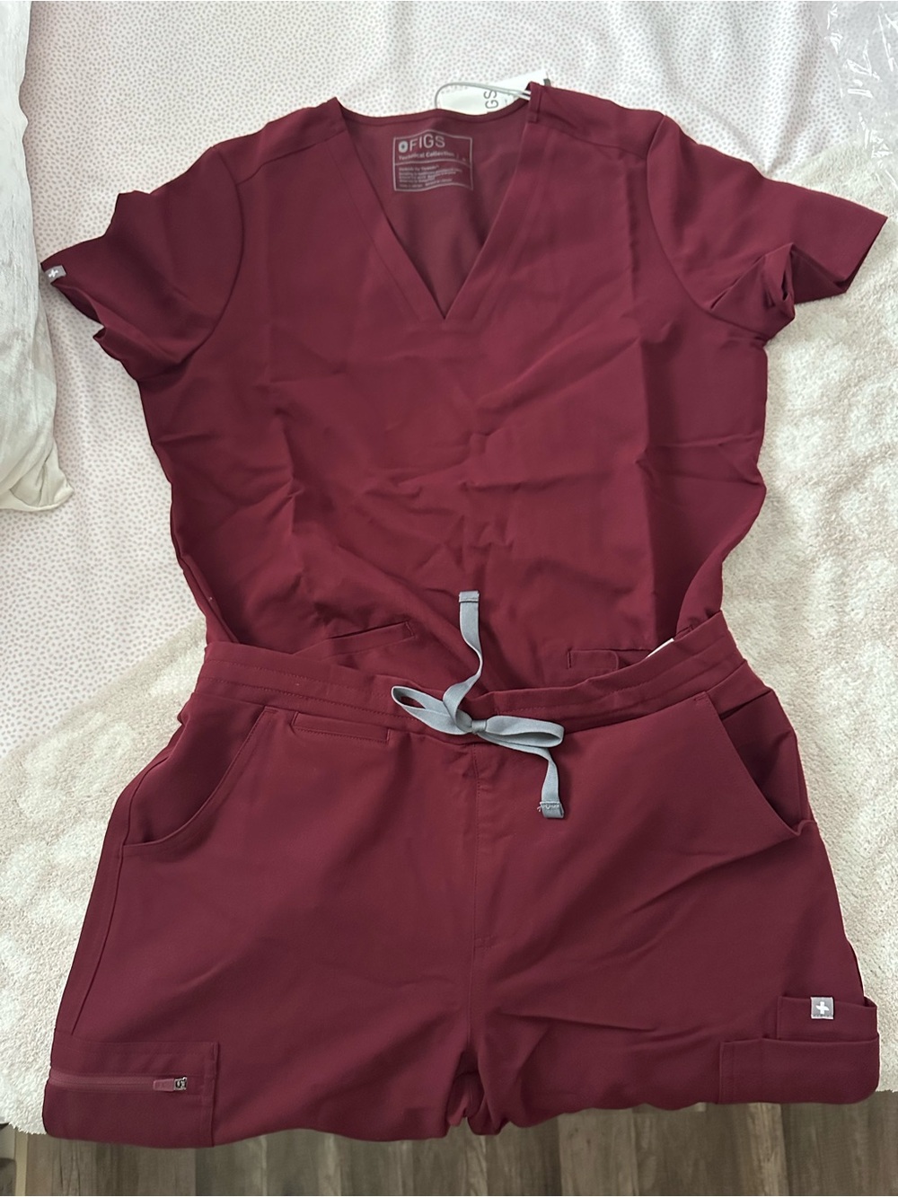 FIGS Women's V-Neck Scrub Set in Burgundy with Gray Drawstring